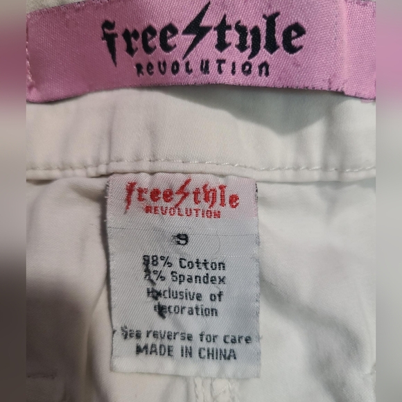 FREESTYLE Revolution cream cropped cuffed trousers 9 - Picture 3 of 6